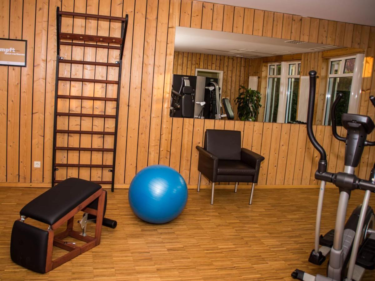 Landgasthof Hotel Lowen Wildberg  Luaran gambar